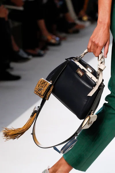 Look 4